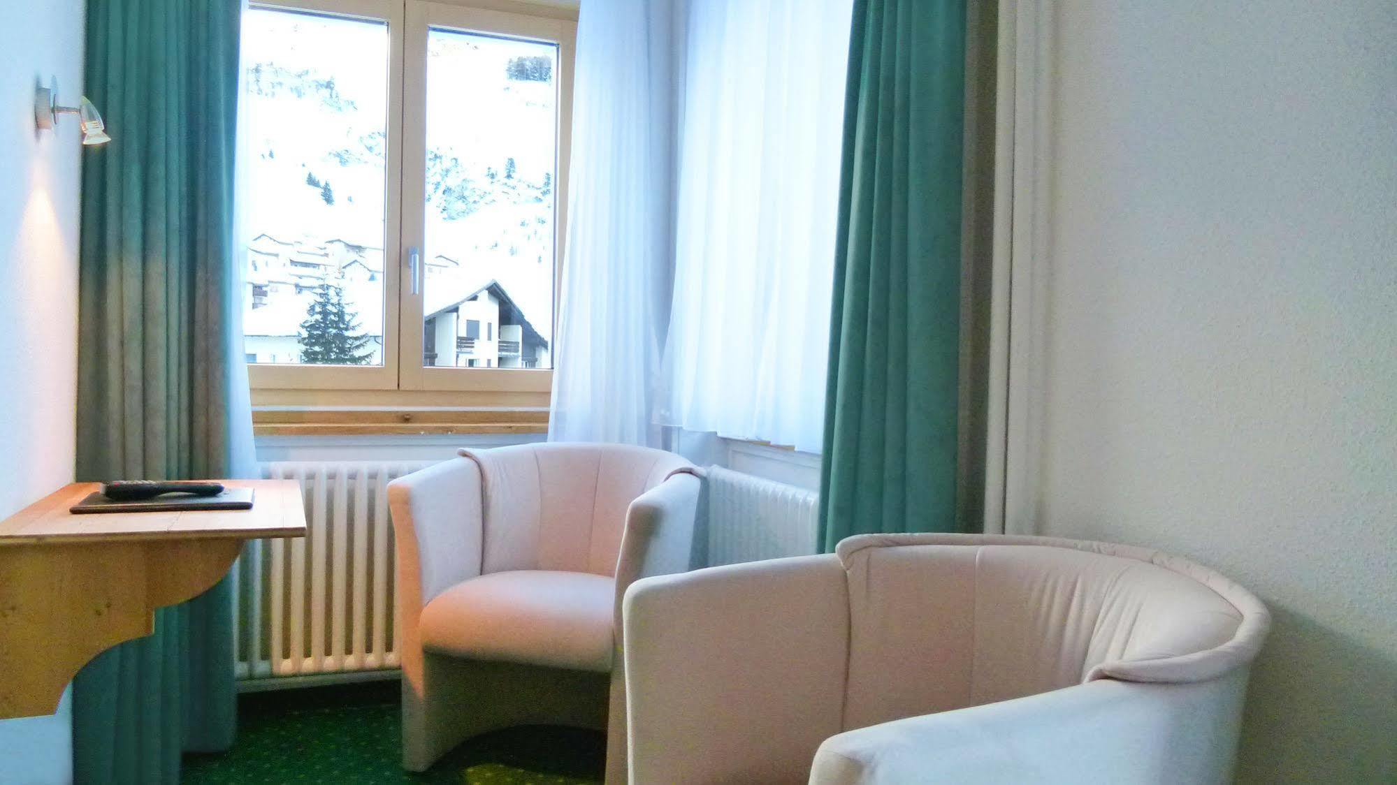 Hotel Grischuna Bivio Eksteriør bilde